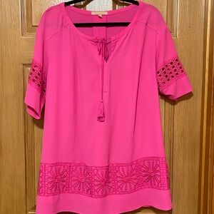 Gibson Latimer woman’s pink blouse